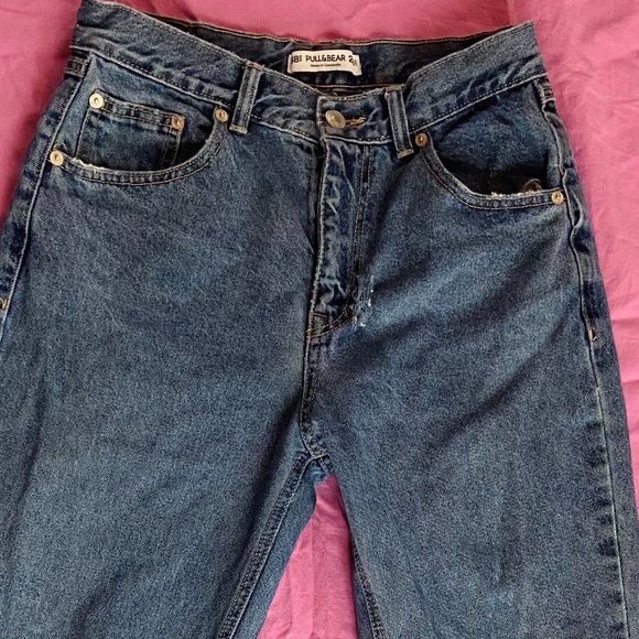 PULL & BEAR DISTRESSED HIGHRISE MOM JEANS - Picture 2 of 9